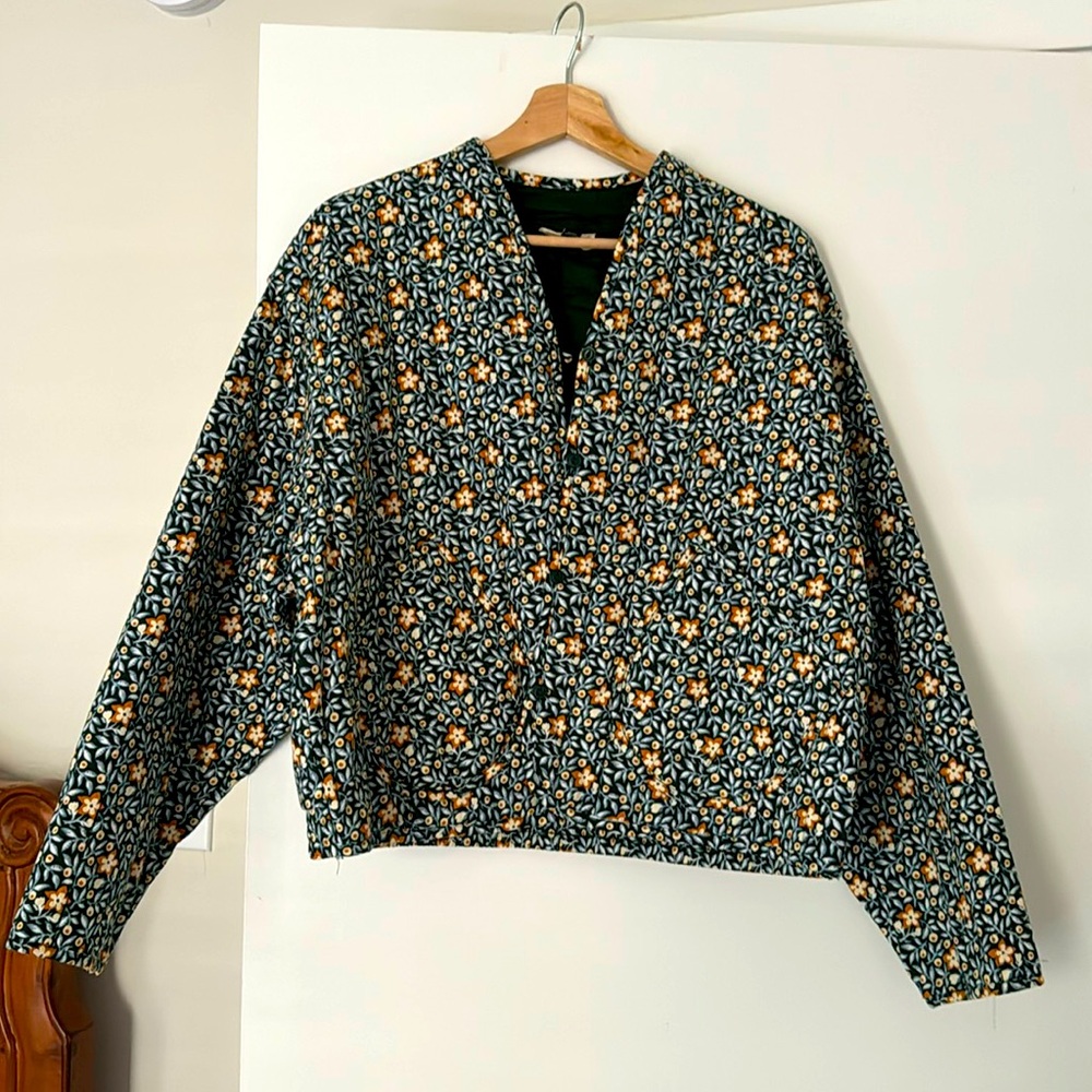 Universal Thread Green Floral Quilted Jacked